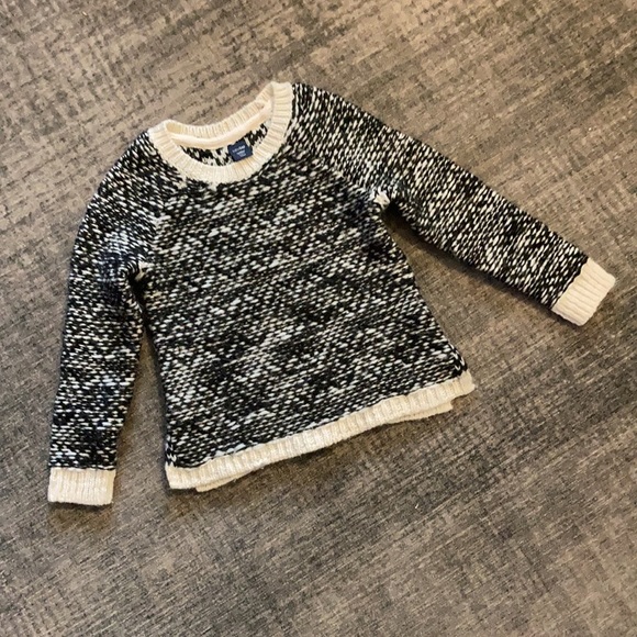 Gap sweater and jeans size 3 outfit - Picture 2 of 11